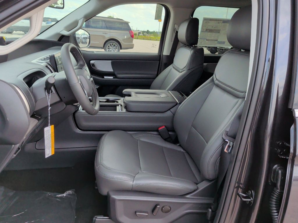 2026 Ford Expedition Max Active - 11