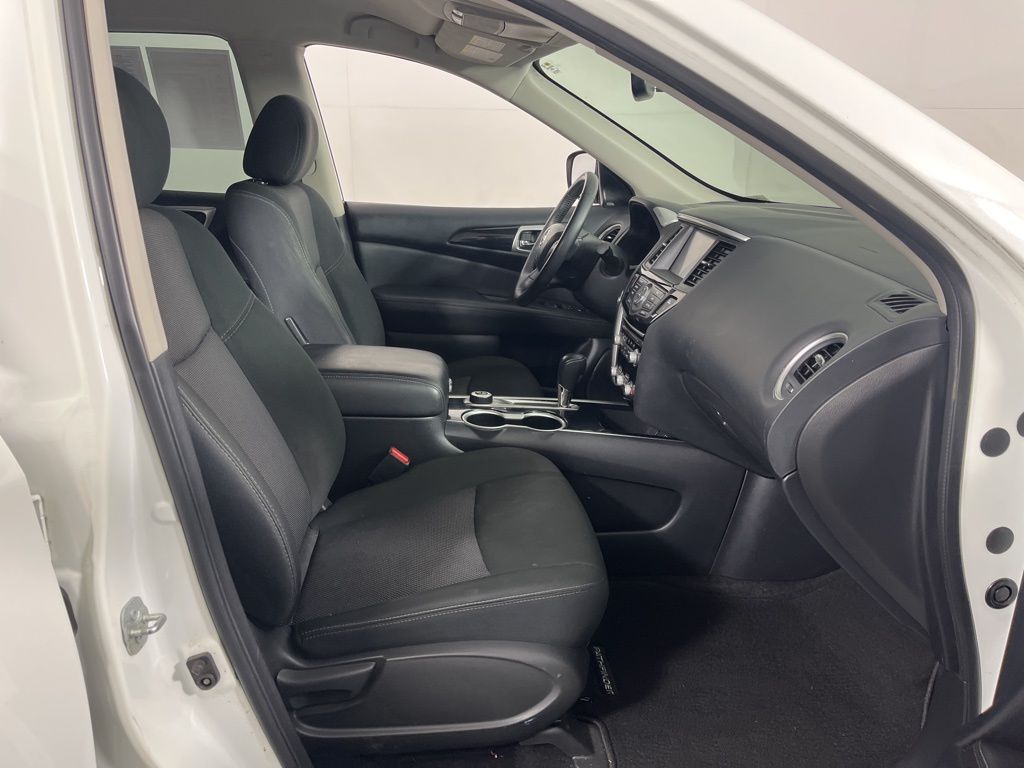 Thumbnail: 2020 Nissan Pathfinder - 8