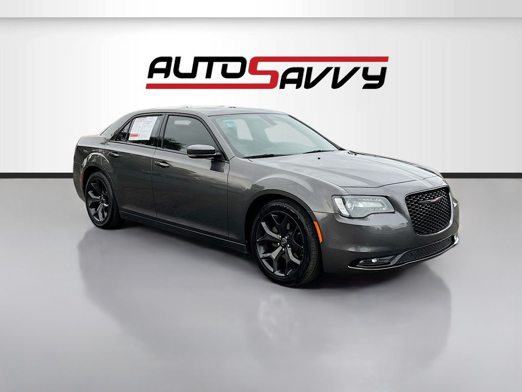 2022 Chrysler 300 S's photo