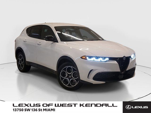 Milano White 2025 Alfa Romeo Tonale AWD SUV / Crossover All-Wheel Drive 9-Speed Automatic