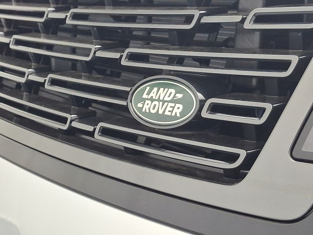 Thumbnail: 2025 Land Rover Range Rover - 20