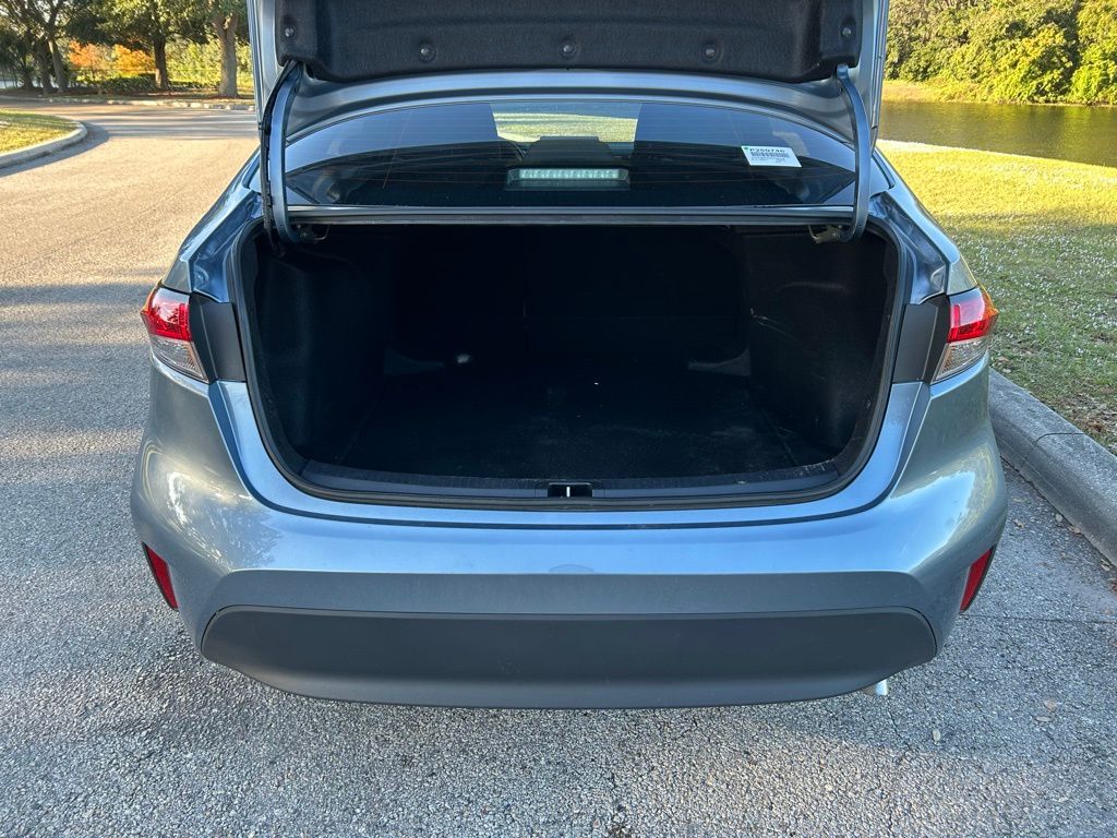 Thumbnail: 2025 Toyota Corolla - 10