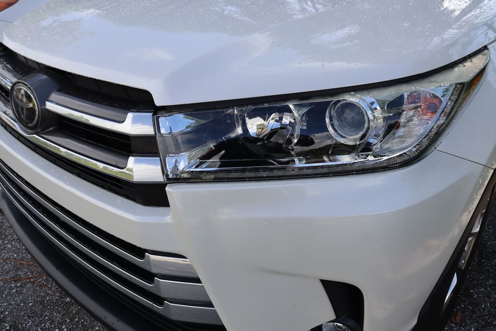2019 Toyota Highlander Limited 3