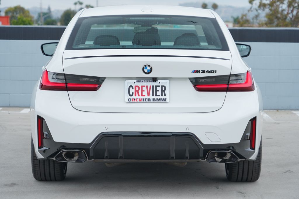 Thumbnail: 2026 BMW 3 Series - 6