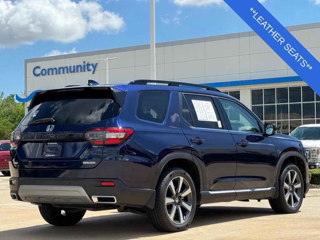 2024 Honda Pilot Touring  at Community Honda