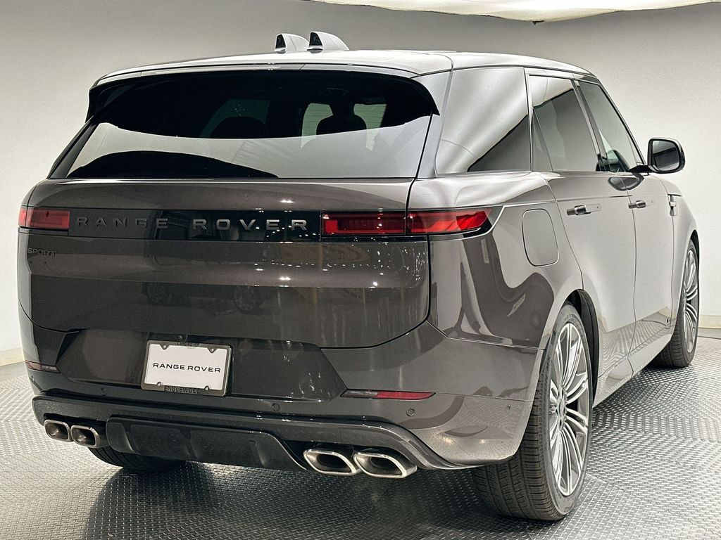 Thumbnail: 2026 Land Rover Range Rover Sport - 3