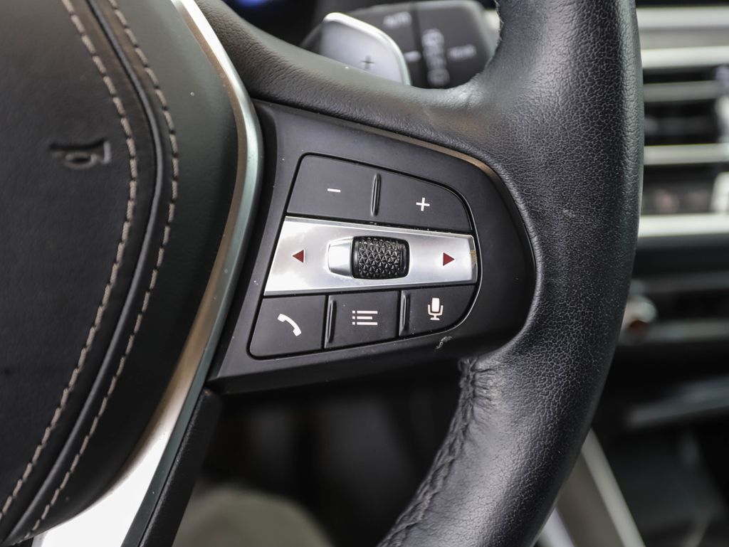 Thumbnail: 2022 BMW X5 - 12