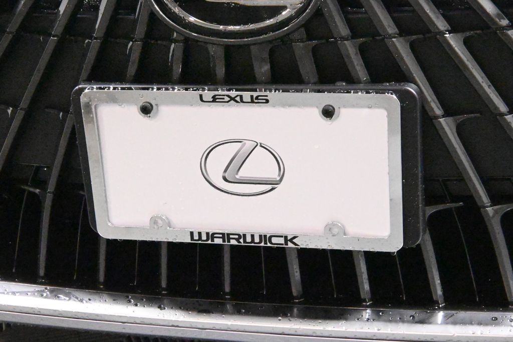 Thumbnail: 2025 Lexus ES - 14