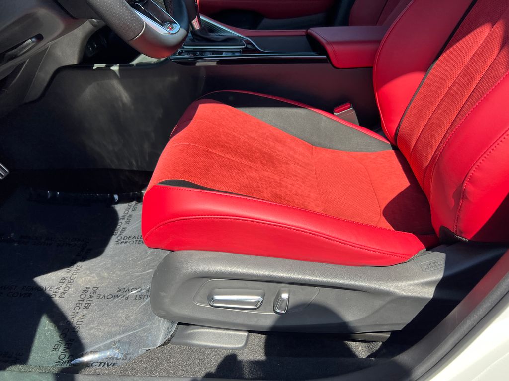 Thumbnail: 2025 Acura ADX - 14