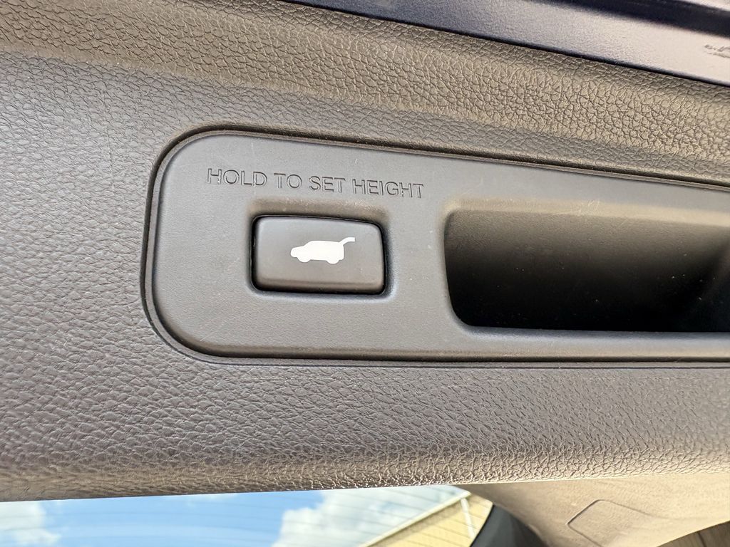 Used 2021 Blue Honda EX-L image 27