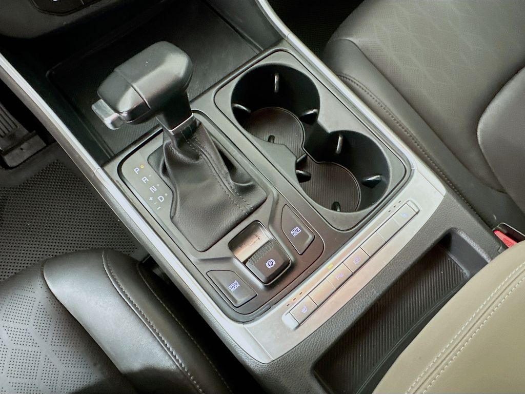 Thumbnail: 2025 Kia Carnival - 17