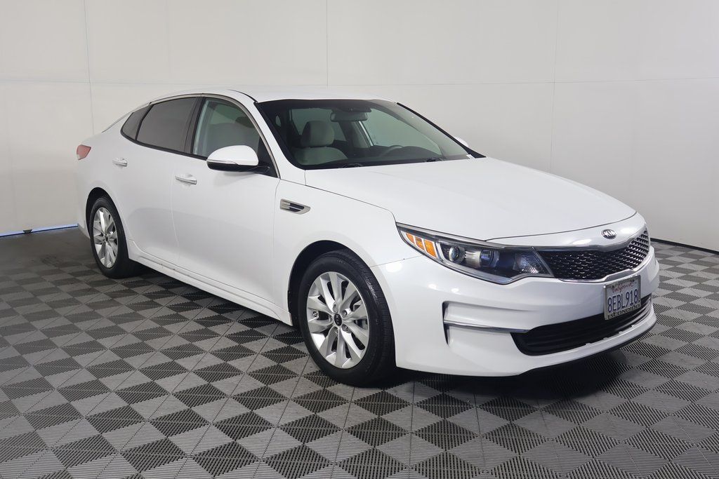 2018 Kia Optima LX 3