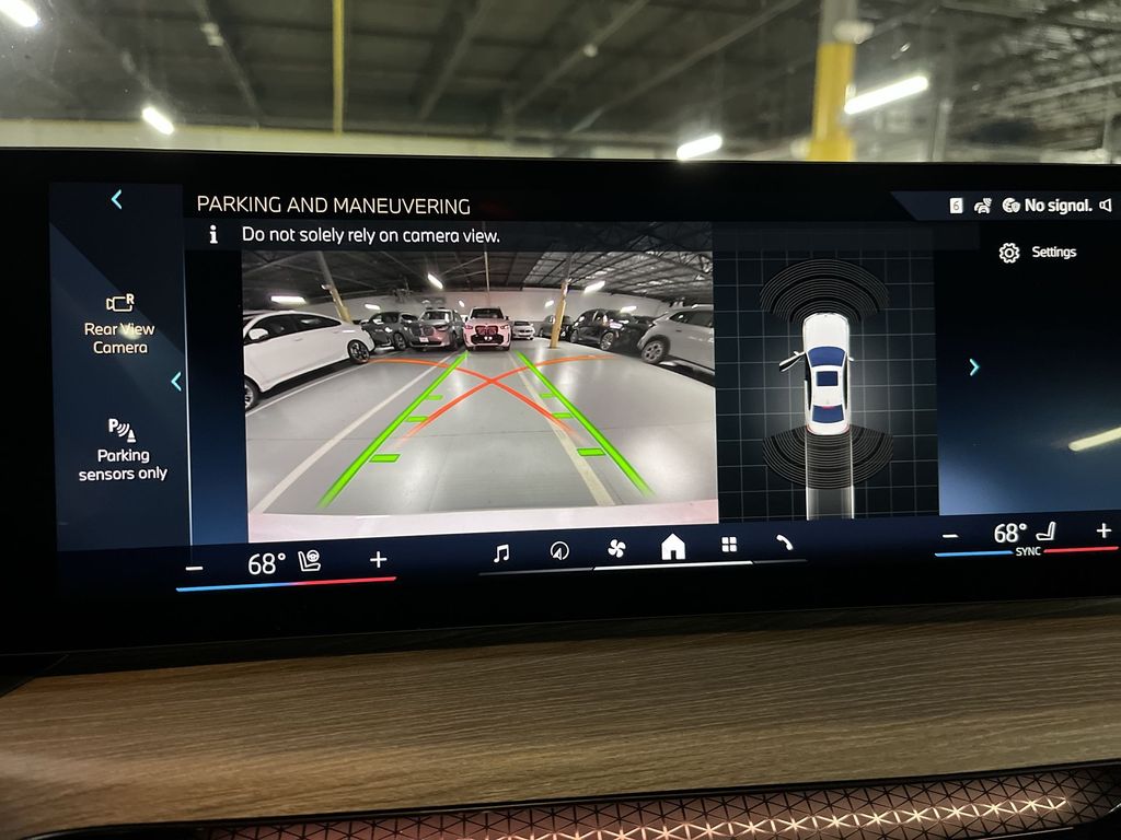 Thumbnail: 2025 BMW 3 Series - 17