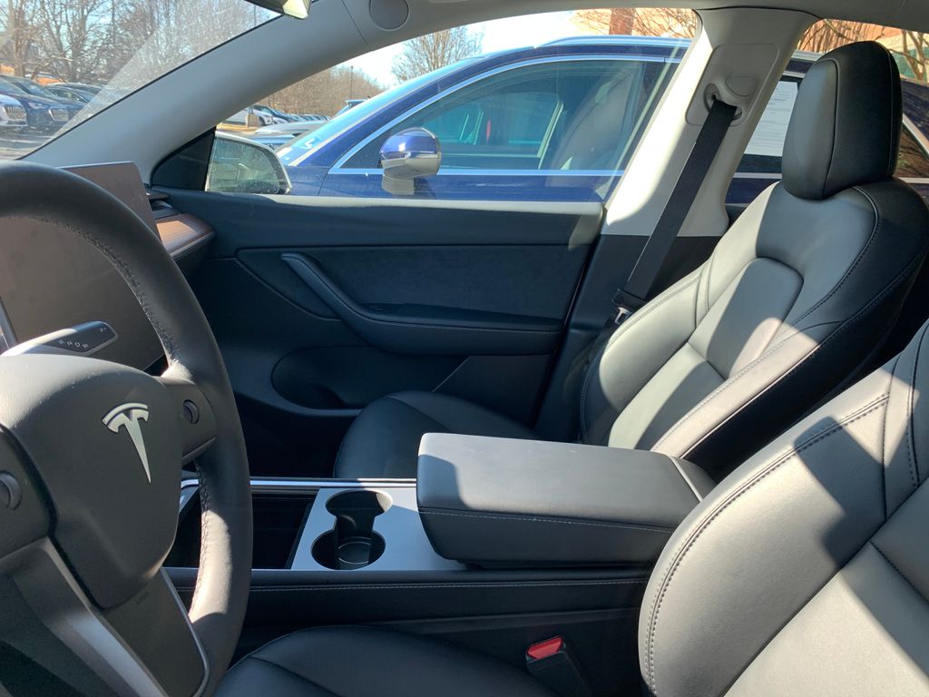 Thumbnail: 2022 Tesla Model Y - 5