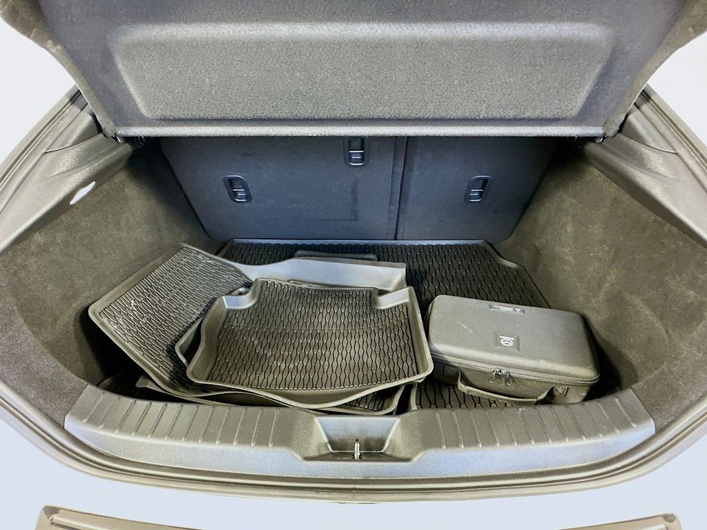 Thumbnail: 2025 Mazda Mazda3 - 26