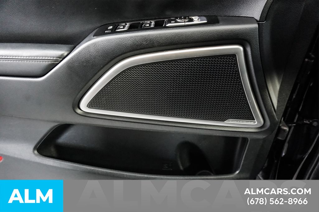 Used 2025 Black Kia S image 53