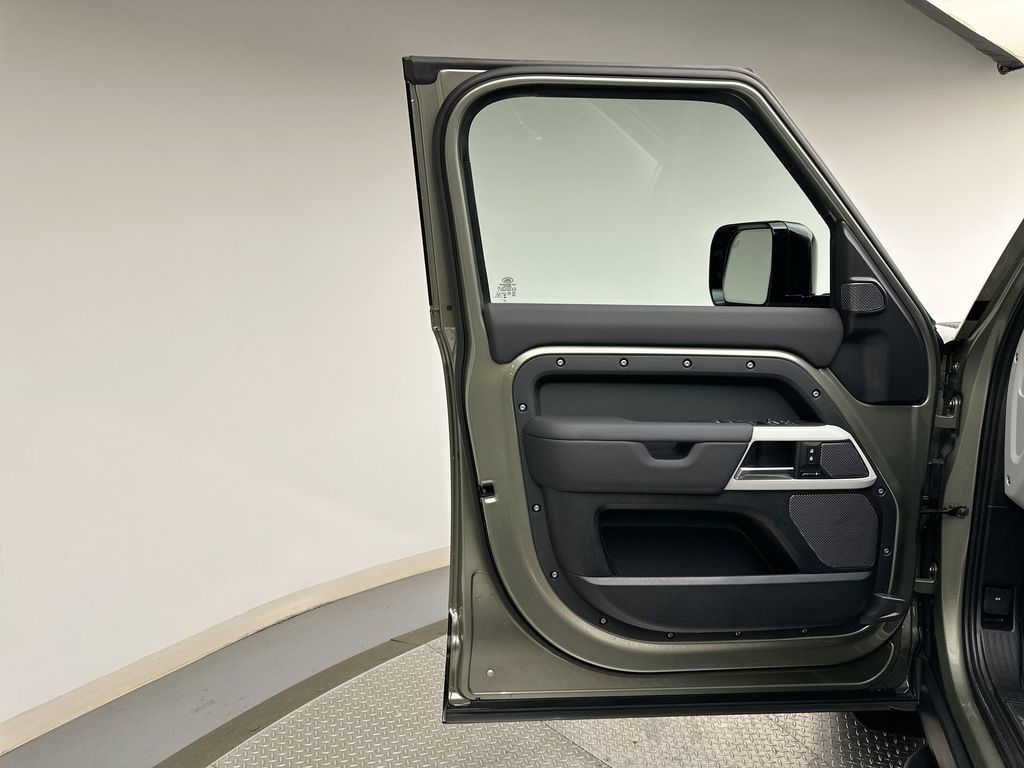 Thumbnail: 2024 Land Rover Defender - 21