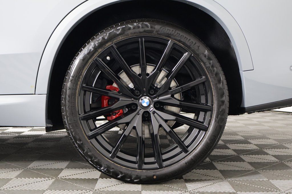 Thumbnail: 2026 BMW X5 - 10