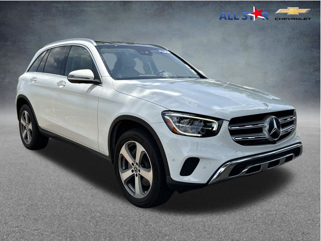 Polar White 2022 Mercedes-Benz GLC SUV / Crossover Rear-Wheel Drive 9-Speed Automatic