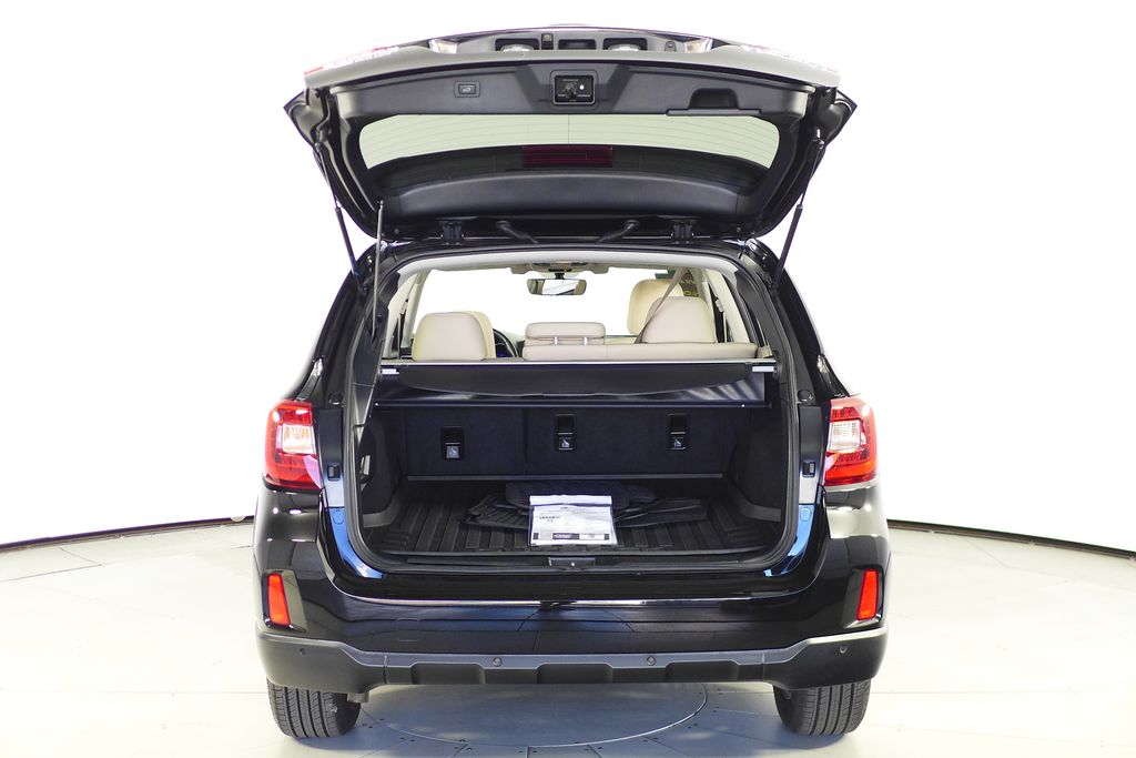 Thumbnail: 2017 Subaru Outback - 10
