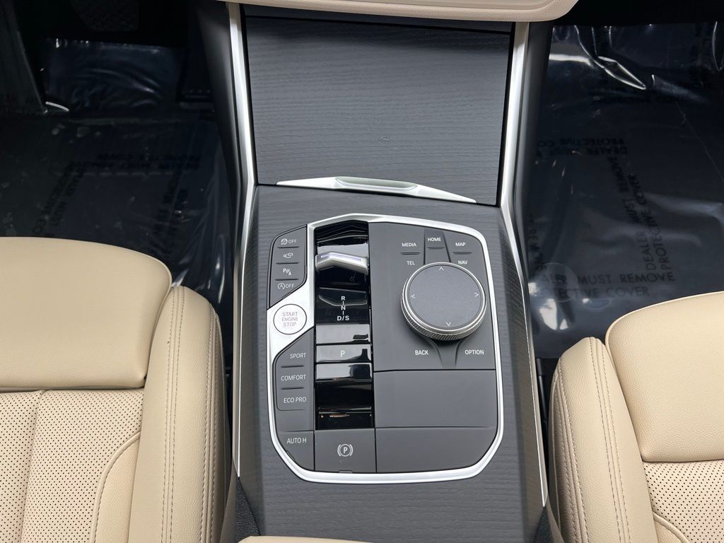 Thumbnail: 2026 BMW 3 Series - 11