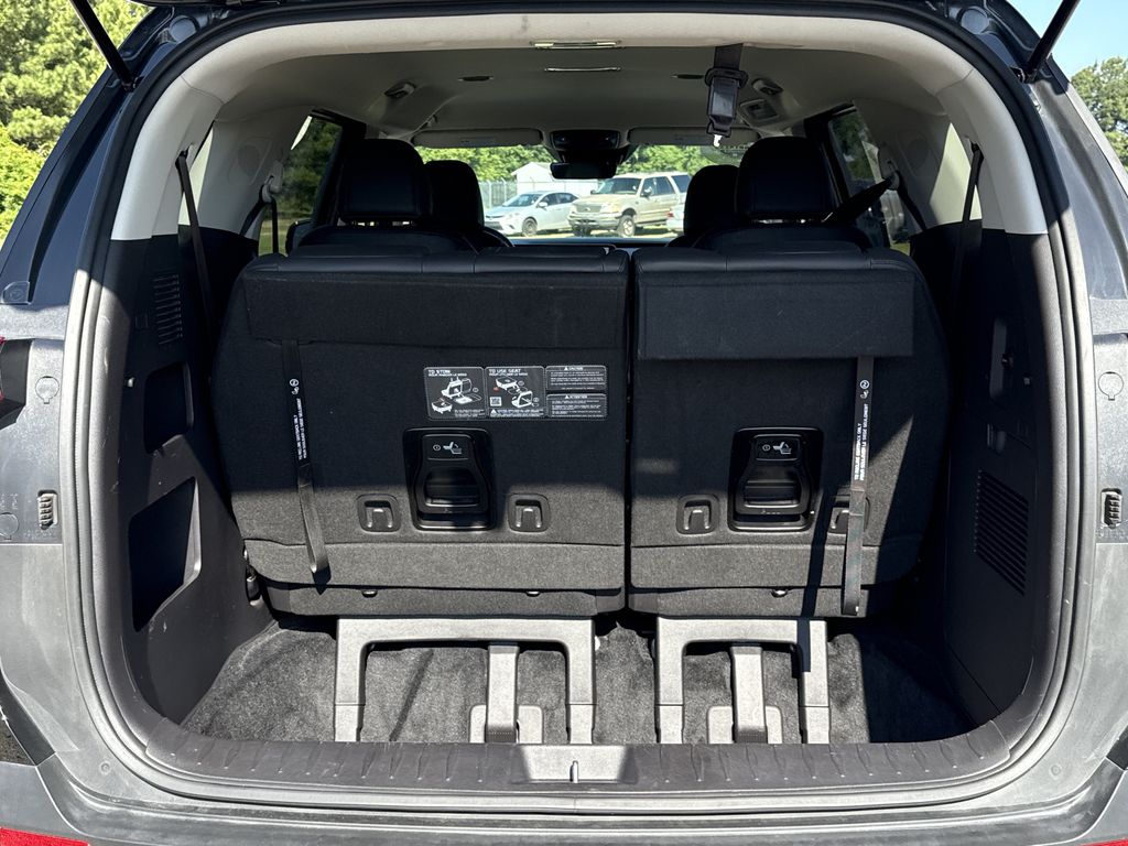 Used 2026 Kia Carnival Van