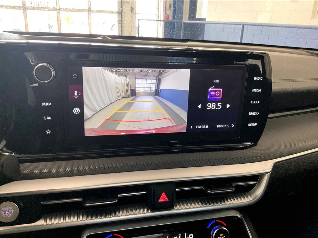 2022 Kia K5 — photo 19