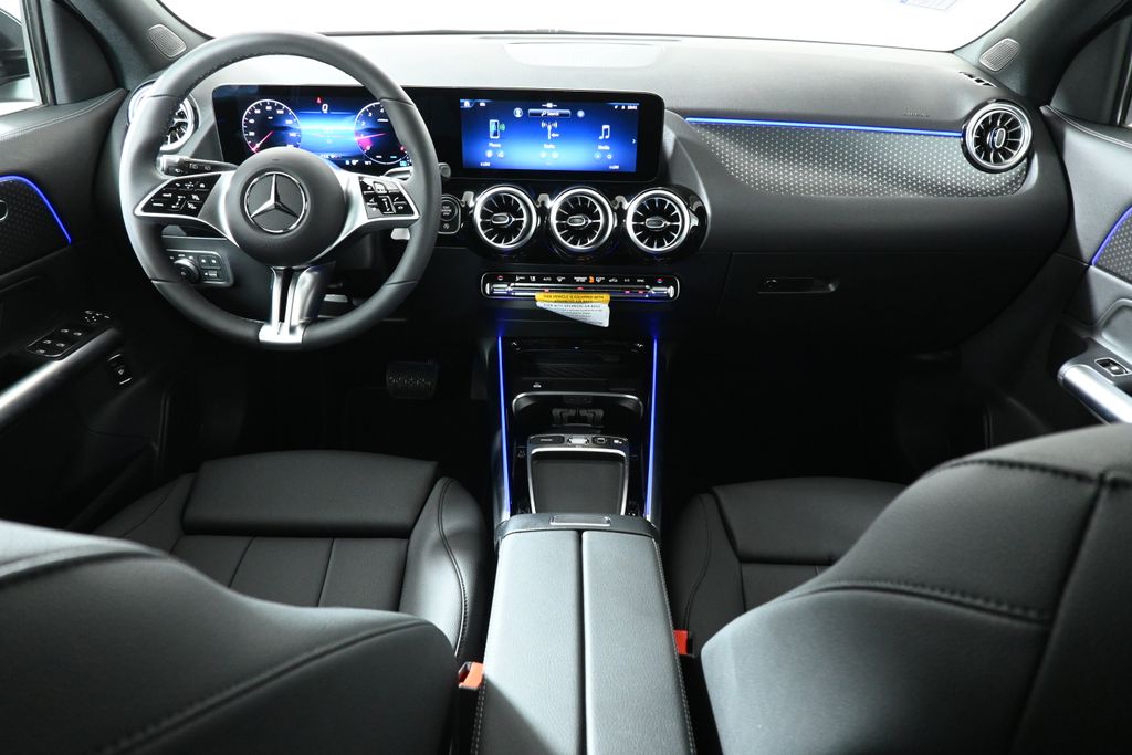 Thumbnail: 2025 Mercedes-Benz GLA - 4