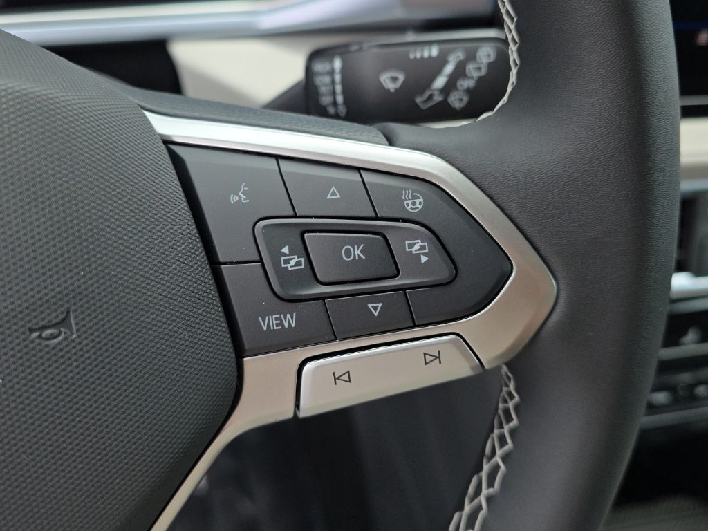 2026 Volkswagen Taos 1.5T SE Gray at Sutliff Volkswagen