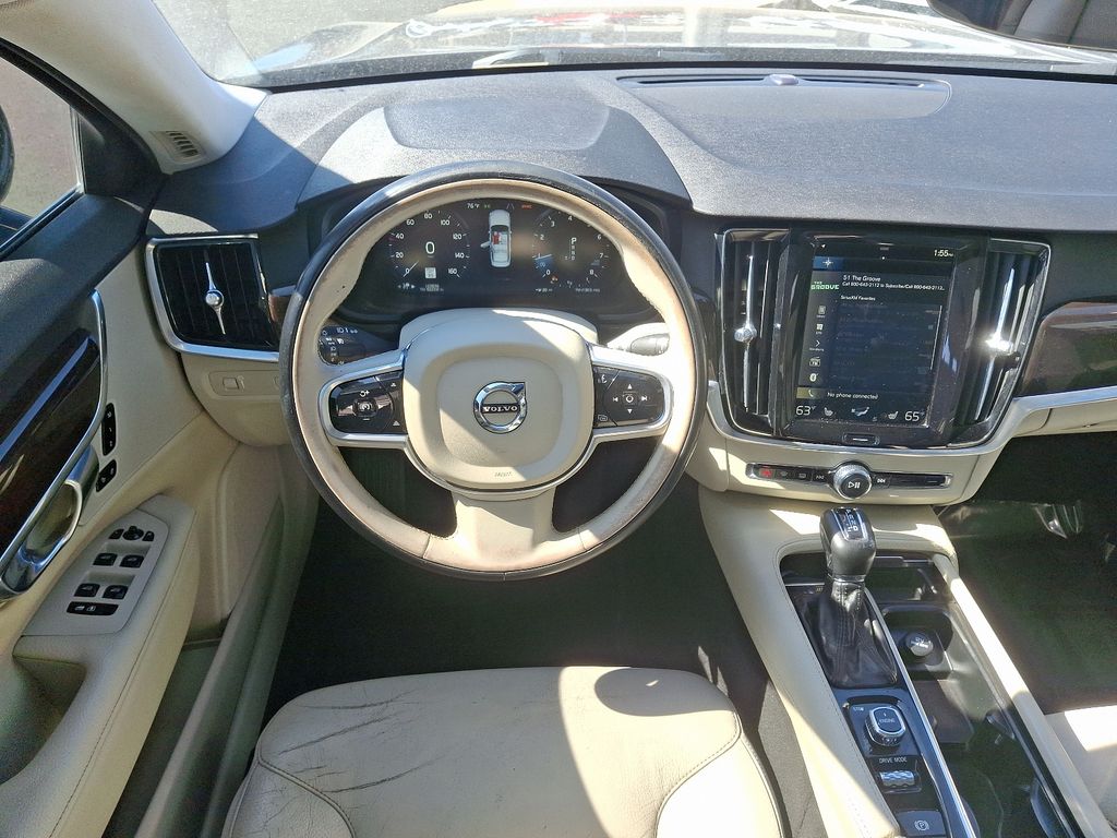 2017 Volvo S90 T5 Momentum 11