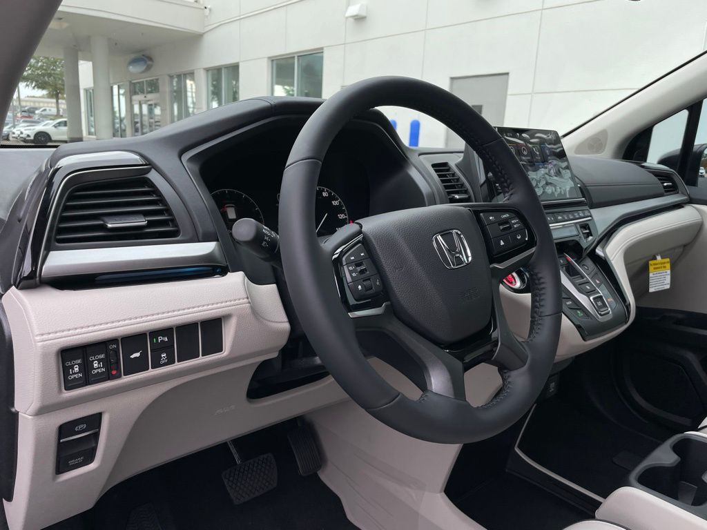 Thumbnail: 2026 Honda Odyssey - 29
