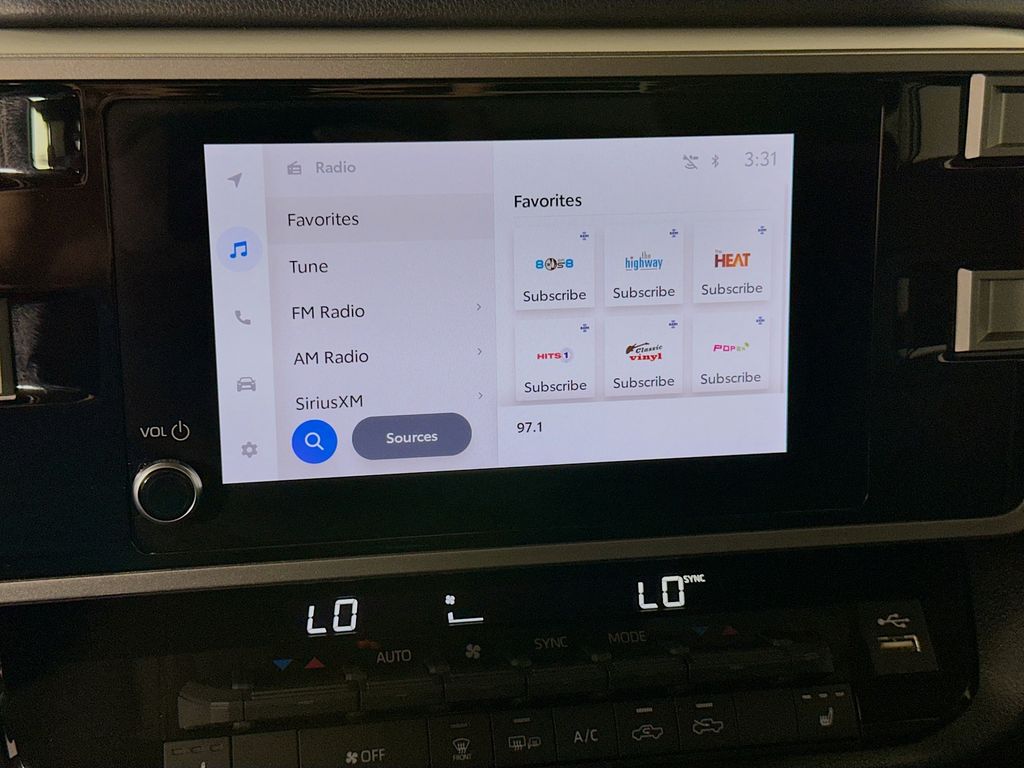 Thumbnail: 2024 Toyota Tundra - 15