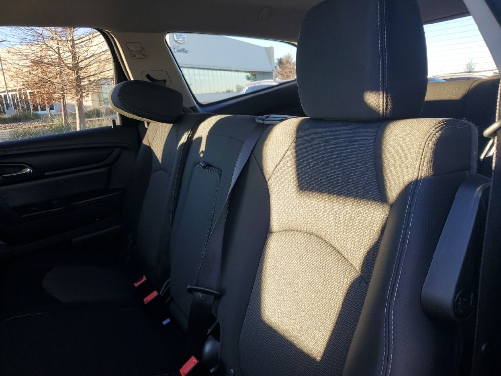 Used Car 2016 Chevrolet Traverse  Lt For Sale Under $15,000 In Austin, Texas