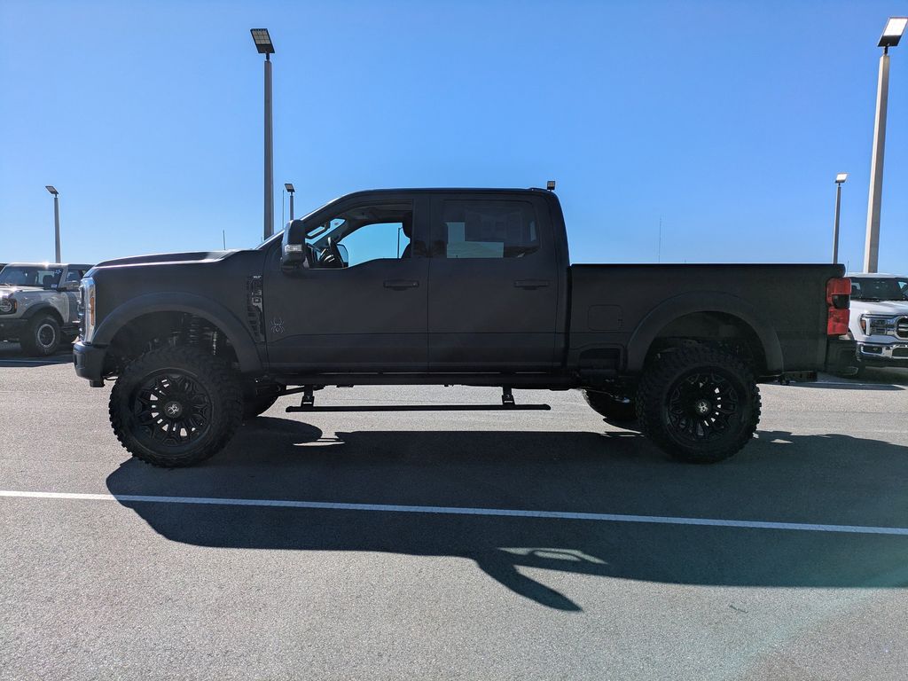 2026 Ford F-250 Black Widow