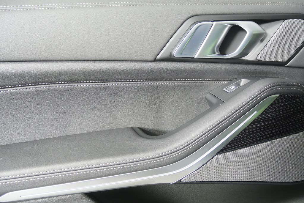 Thumbnail: 2026 BMW X5 - 14