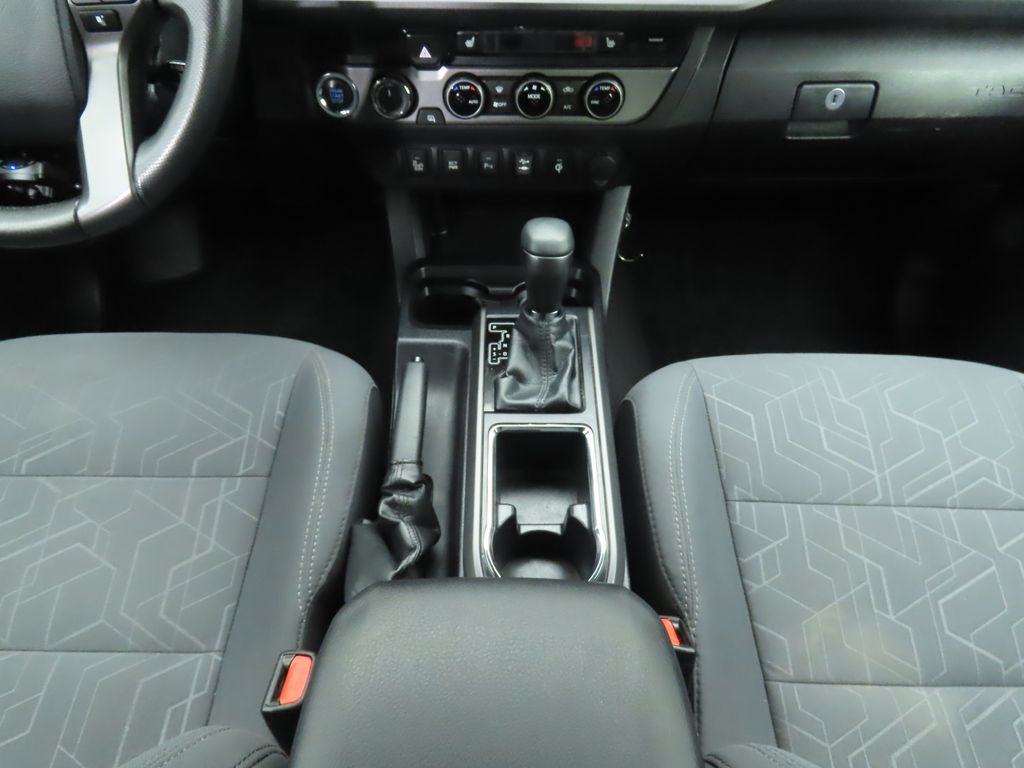 Thumbnail: 2017 Toyota Tacoma - 16