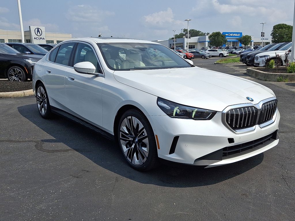 Thumbnail: 2026 BMW 5 Series - 2