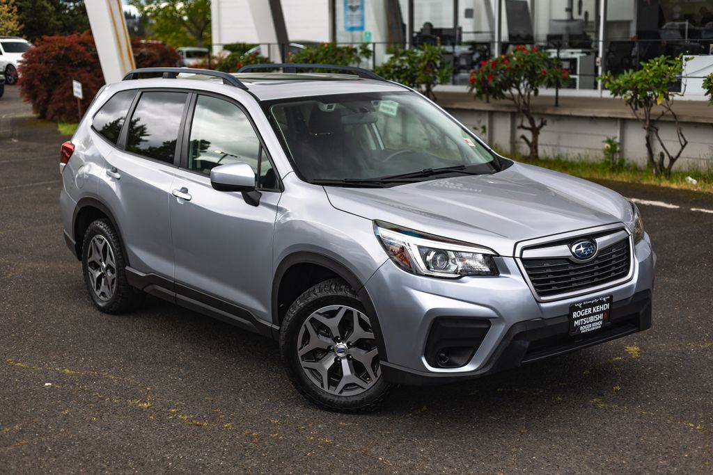 2019 Subaru Forester Premium thumbnail 2