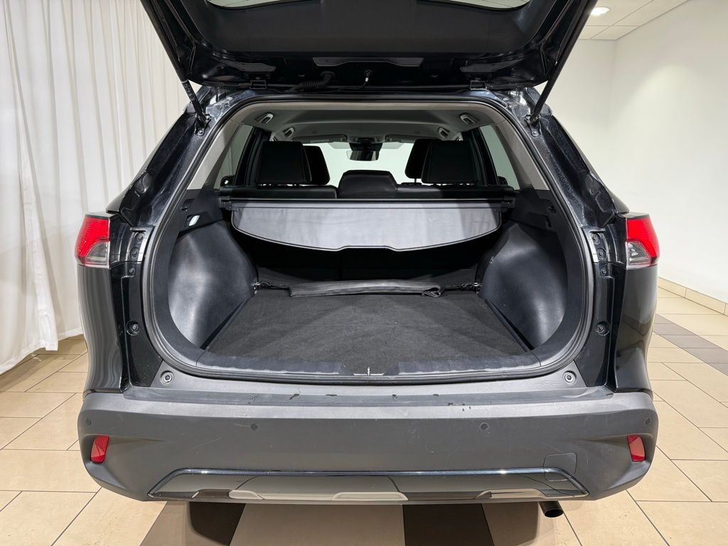 Thumbnail: 2025 Toyota Corolla Cross - 11