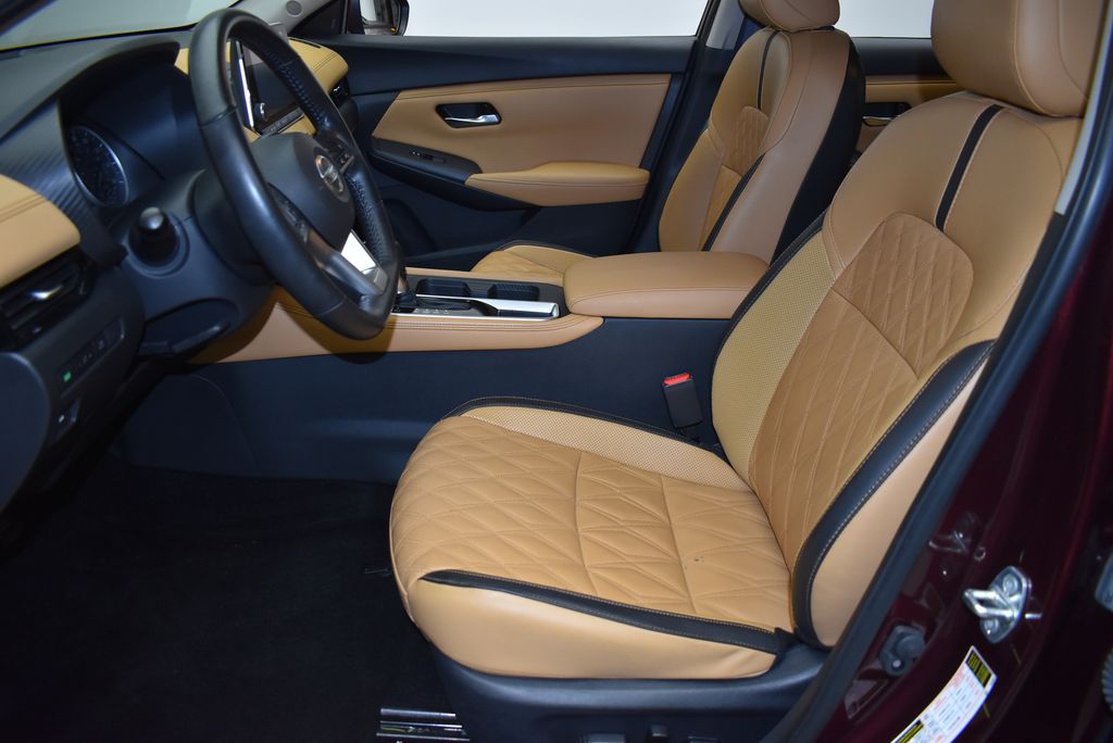 Thumbnail: 2023 Nissan Sentra - 11