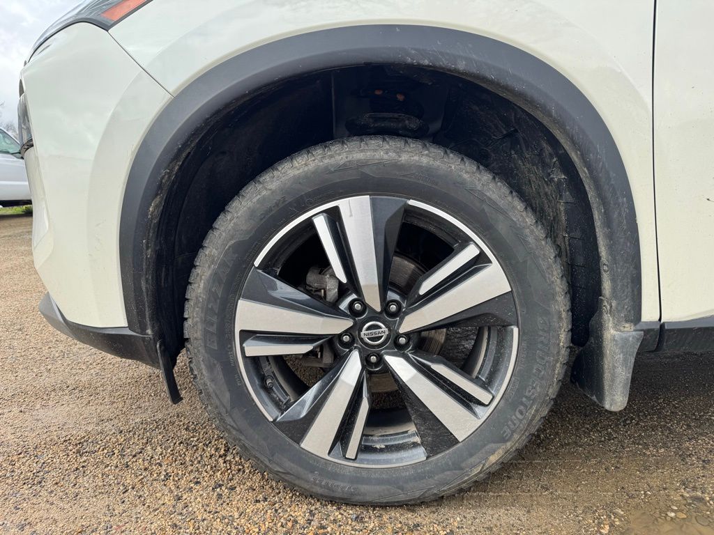 2021 Nissan Rogue SL - 10