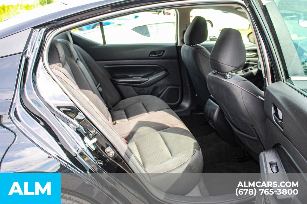 Used 2025 Black Nissan 2.5 SV image 18