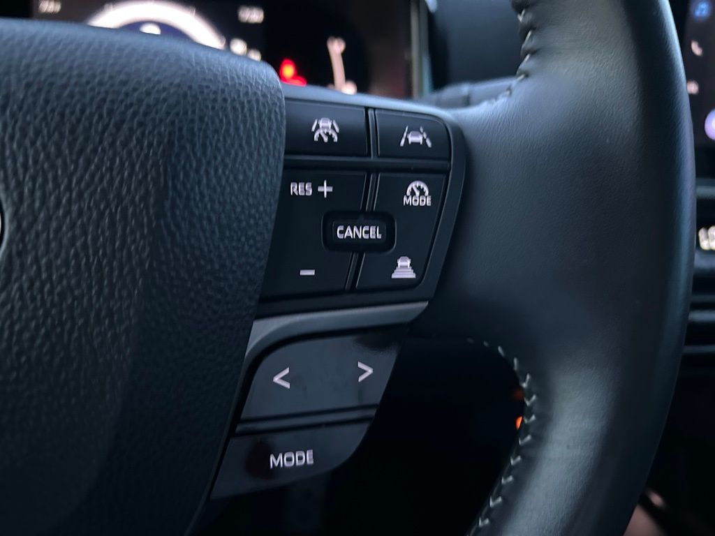 Thumbnail: 2025 Toyota Camry - 19