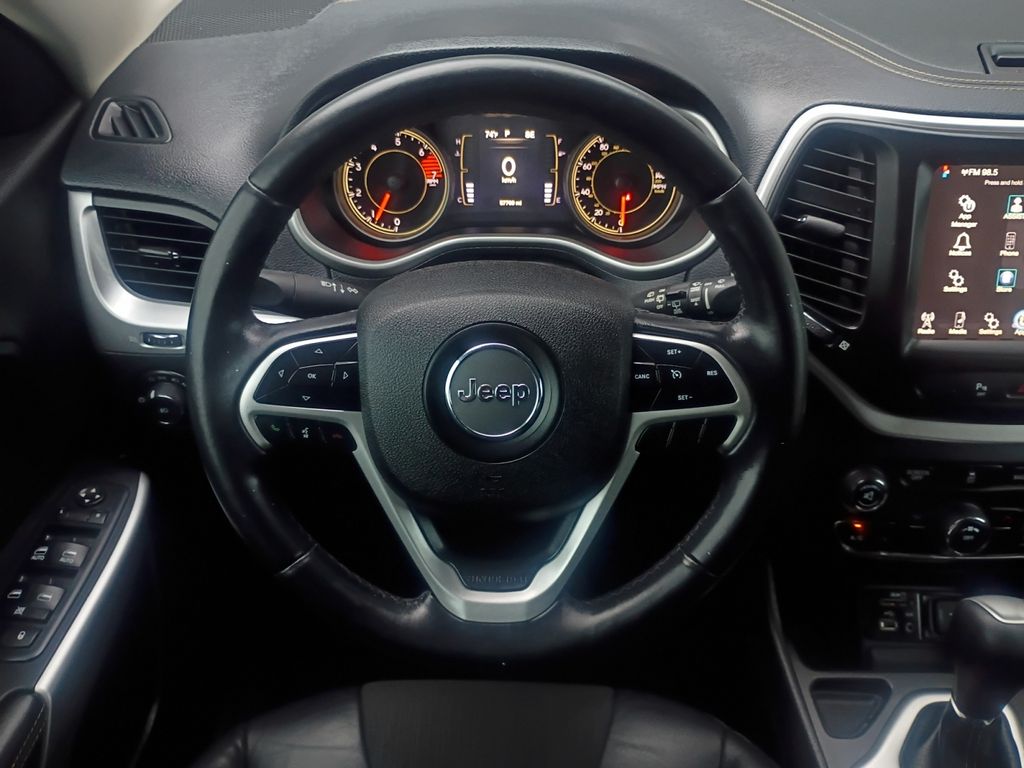 Used Car 2018 Jeep Cherokee  Latitude Plus For Sale Under $20,000 In Austin, Texas