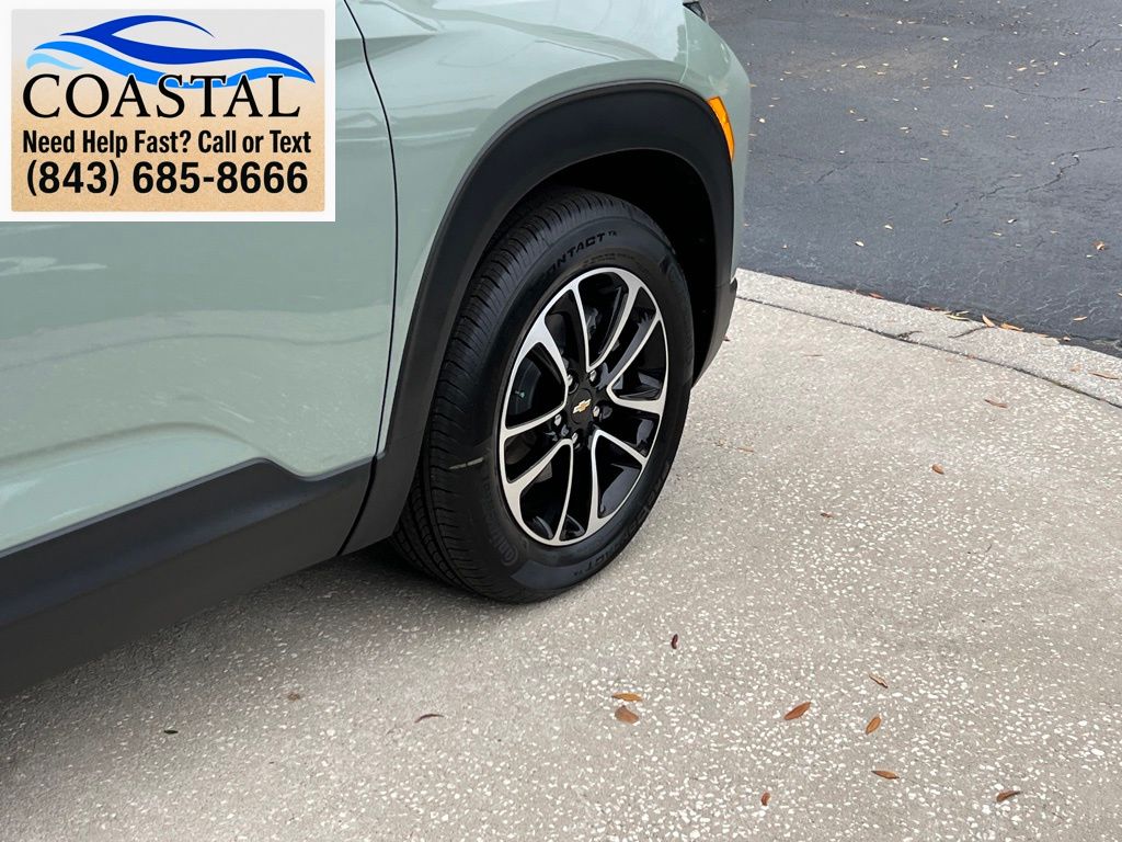 2026 Chevrolet TrailBlazer LT Green at Bob Mills Chevrolet