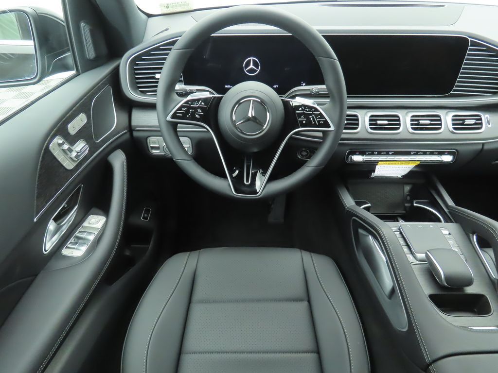 Thumbnail: 2026 Mercedes-Benz GLE - 10