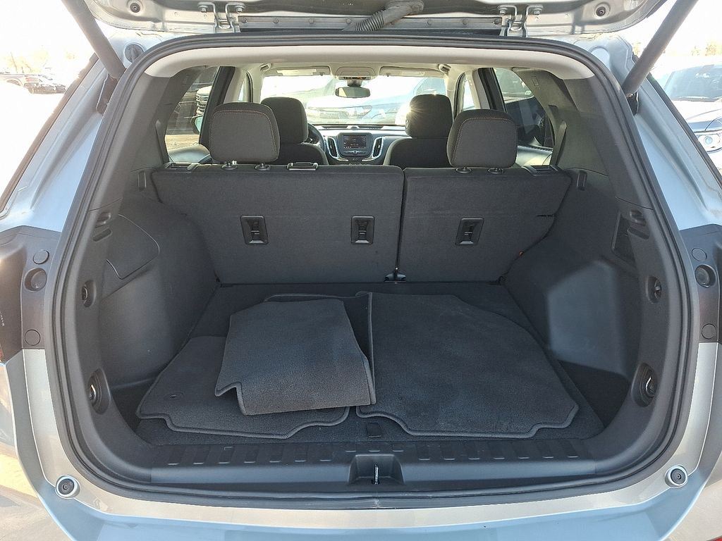 Thumbnail: 2023 Chevrolet Equinox - 30