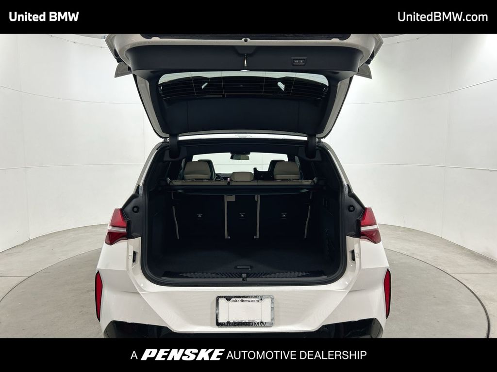 Thumbnail: 2026 BMW X3 - 22