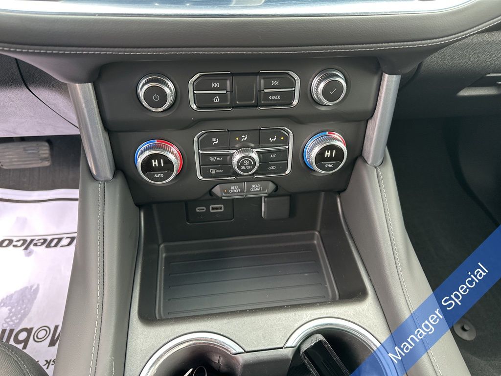 2024 GMC Yukon SLE photo