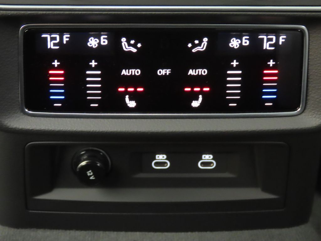 Thumbnail: 2026 Audi Q8 - 26